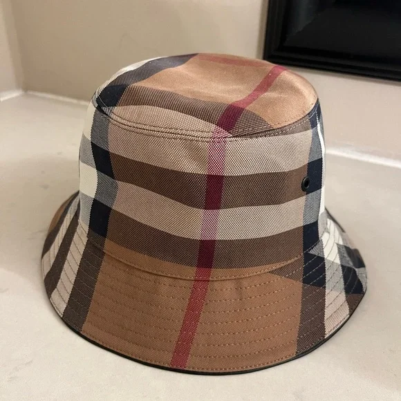 Burberry Checkered Bucket Hat - Brown, Red, Black, White - Picture 6 of 6
